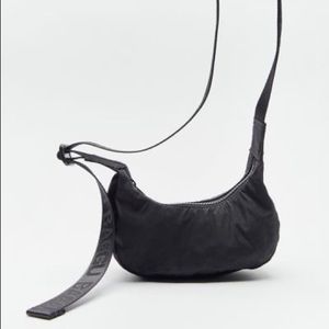 BAGGU Mini Crescent Bag